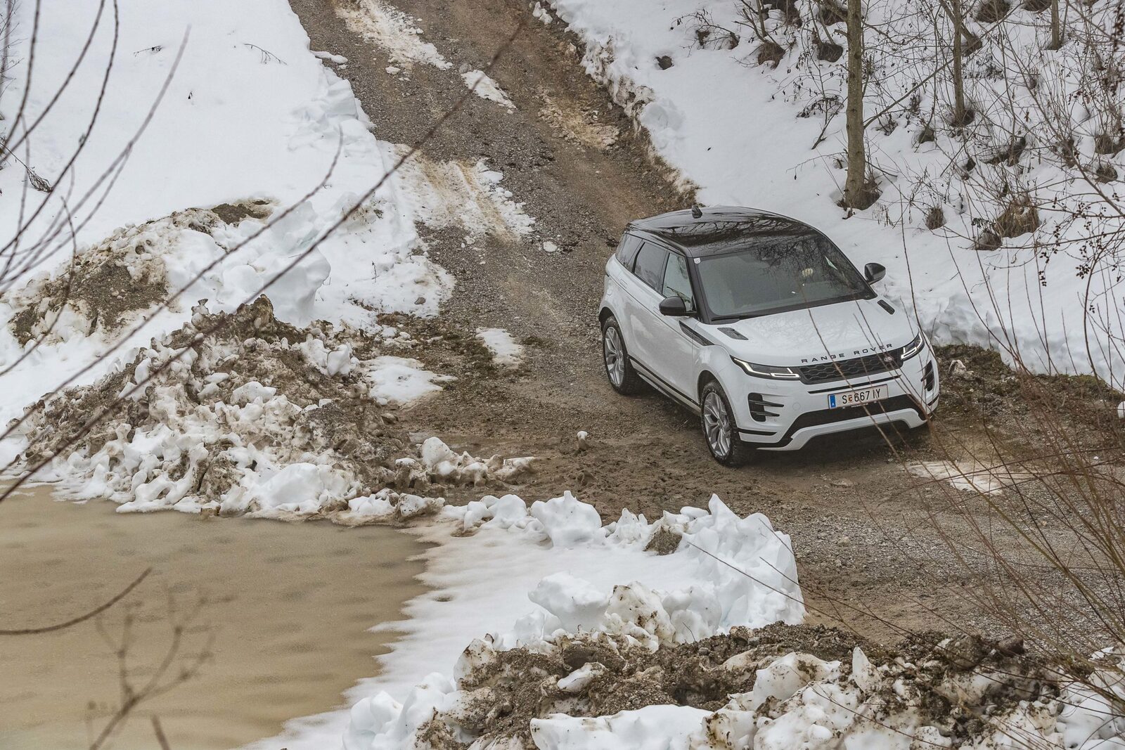 Range Rover Evoque PHEV & Land Rover Discovery Sport PHEV