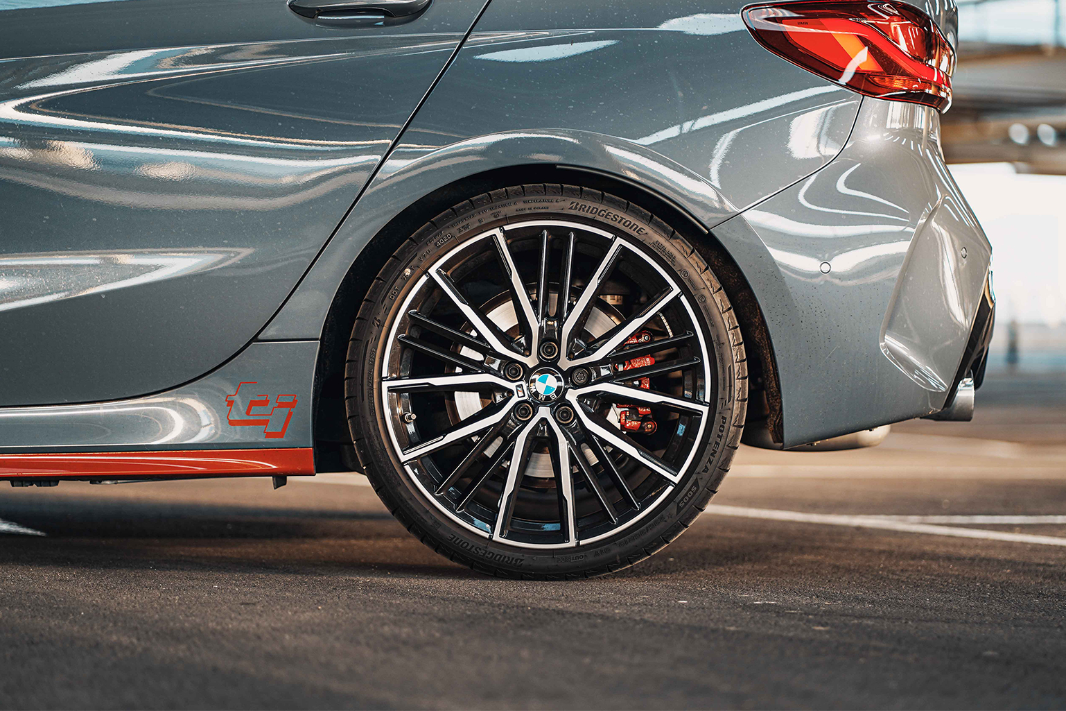 Der neue BMW 128ti. Ungefilterte Freude am Fahren: leichtfüßig, direkt und  kompromisslos.