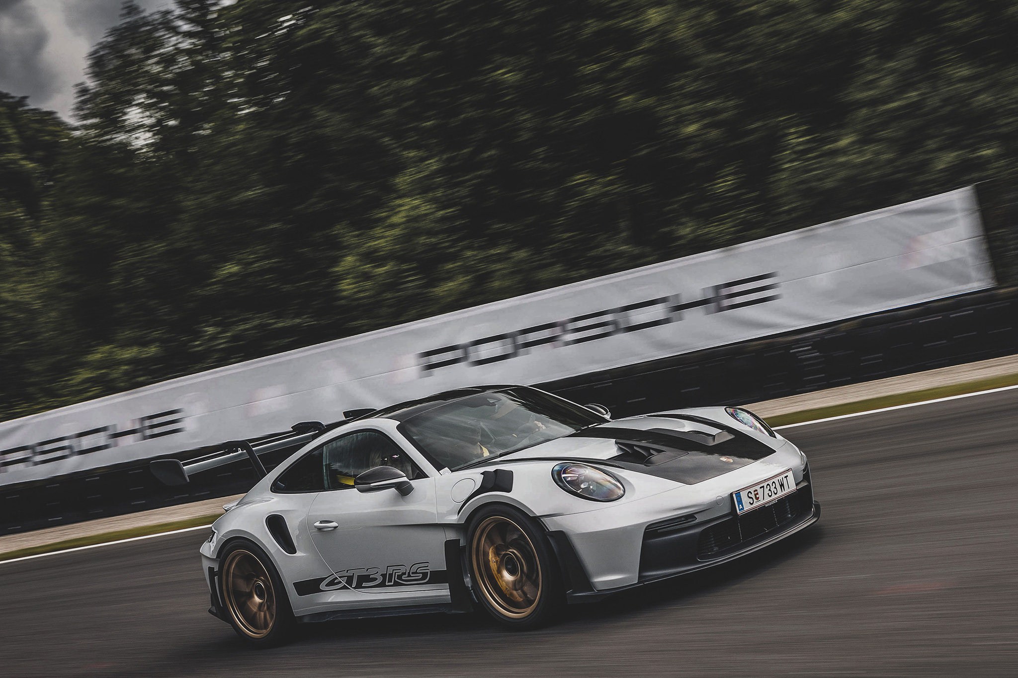 Porsche-GT3-RS-Salzburgring_titel
